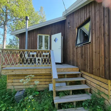 Cozy Cabin In Front Of Lapphaungen Turiststation Tennevoll