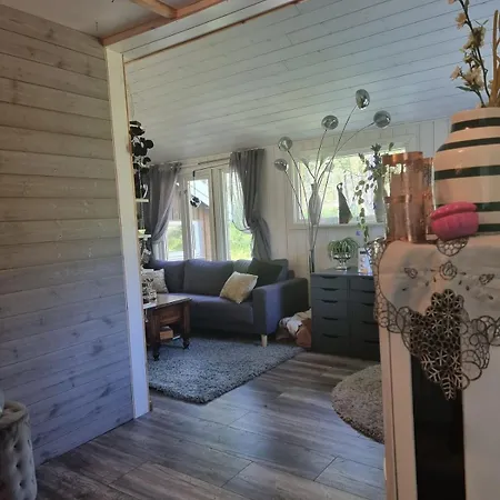 Cozy In Front Of Lapphaungen Turiststation Tennevoll