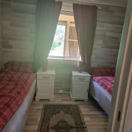 Cozy Cabin In Front Of Lapphaungen Turiststation Tennevoll
