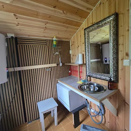 Chalet Cozy Whith Outside Toalett In Front Of Lapphaungen Turiststation Tennevoll